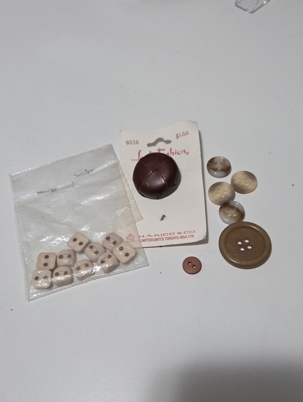 Vintage Natural colored Buttons